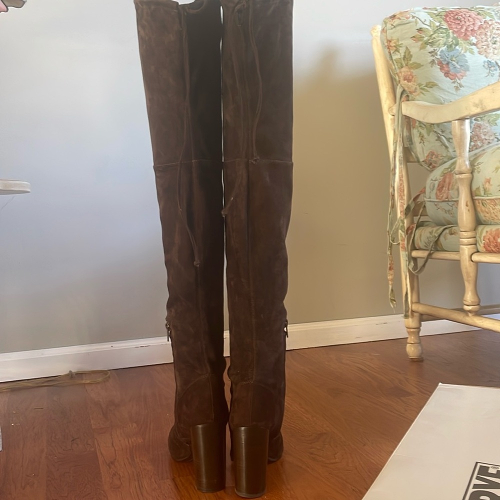 FRYE Mina stretch thigh high boots in the color chocolate,size 9